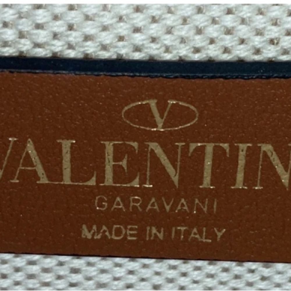 Valentino Raffia Large Roman Stud Shoulder Bag - Picture 10 of 16